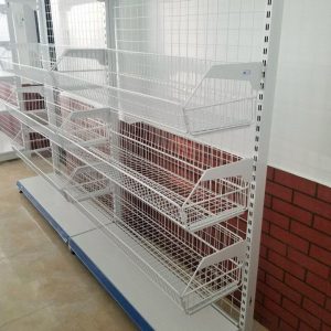 Kệ rổ mì lưng lưới cho siêu thị